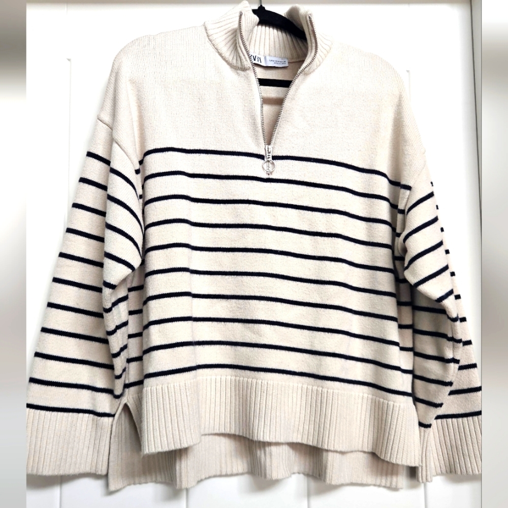 Zara Zip Up Sweater Sz M